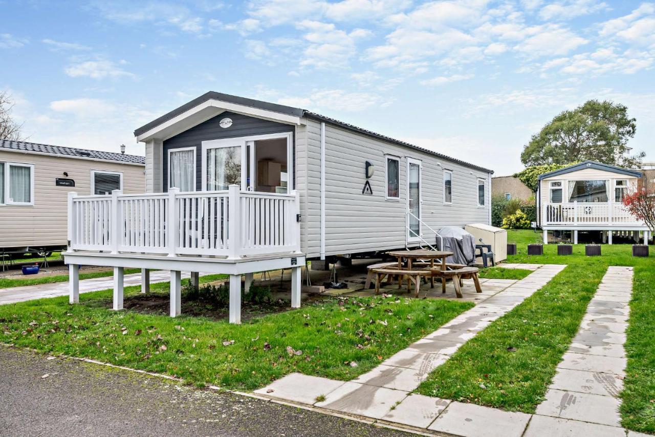 Sea La Vie Lodge, Rockley Park Holiday Park, Poole, Dorset Ngoại thất bức ảnh