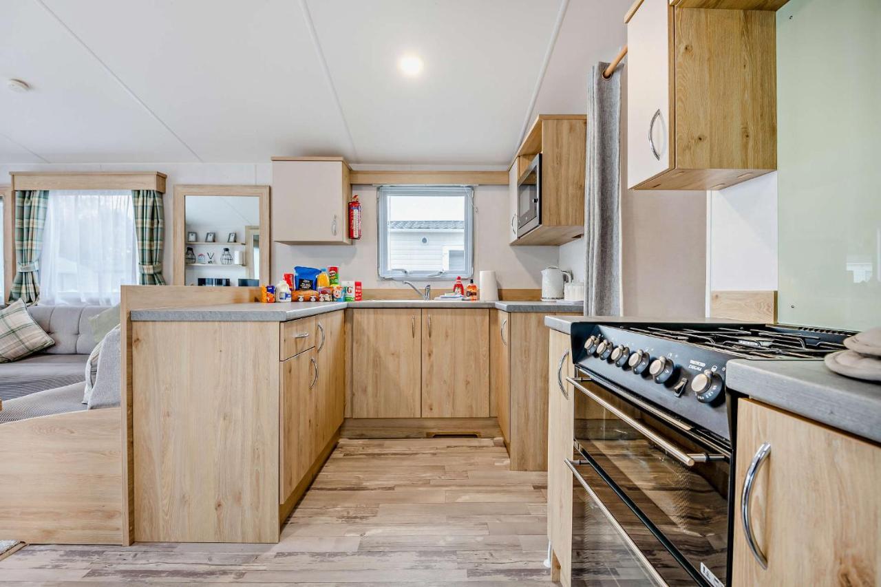 Sea La Vie Lodge, Rockley Park Holiday Park, Poole, Dorset Ngoại thất bức ảnh