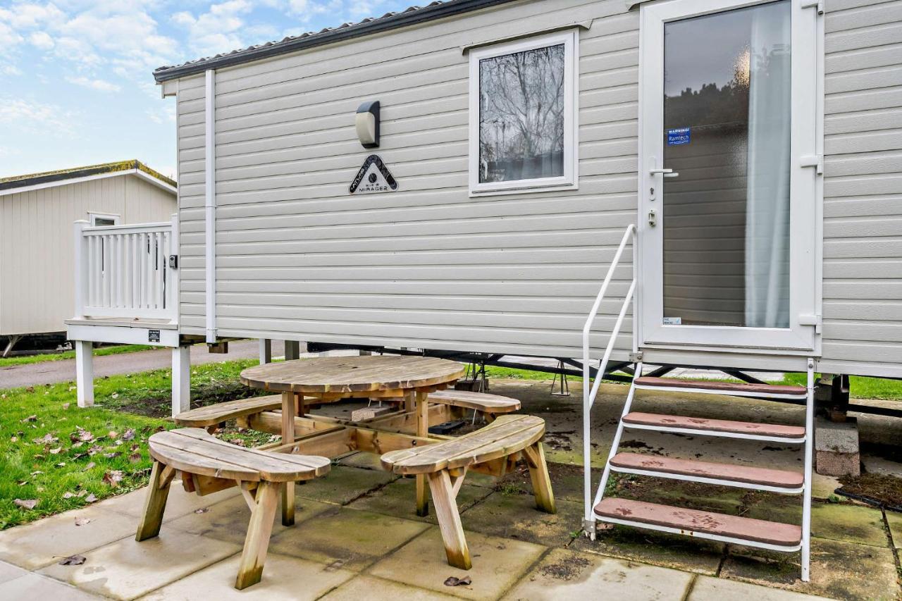 Sea La Vie Lodge, Rockley Park Holiday Park, Poole, Dorset Ngoại thất bức ảnh