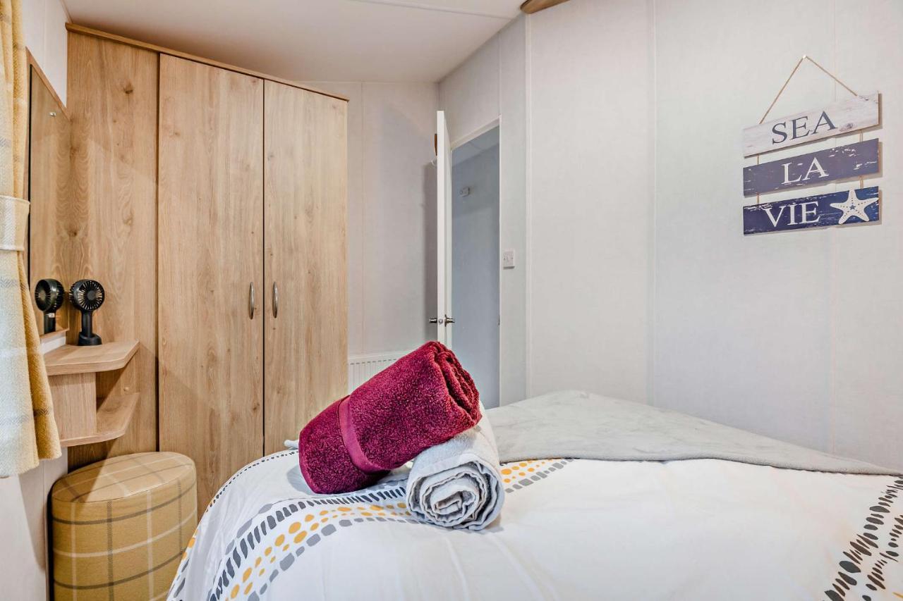 Sea La Vie Lodge, Rockley Park Holiday Park, Poole, Dorset Ngoại thất bức ảnh