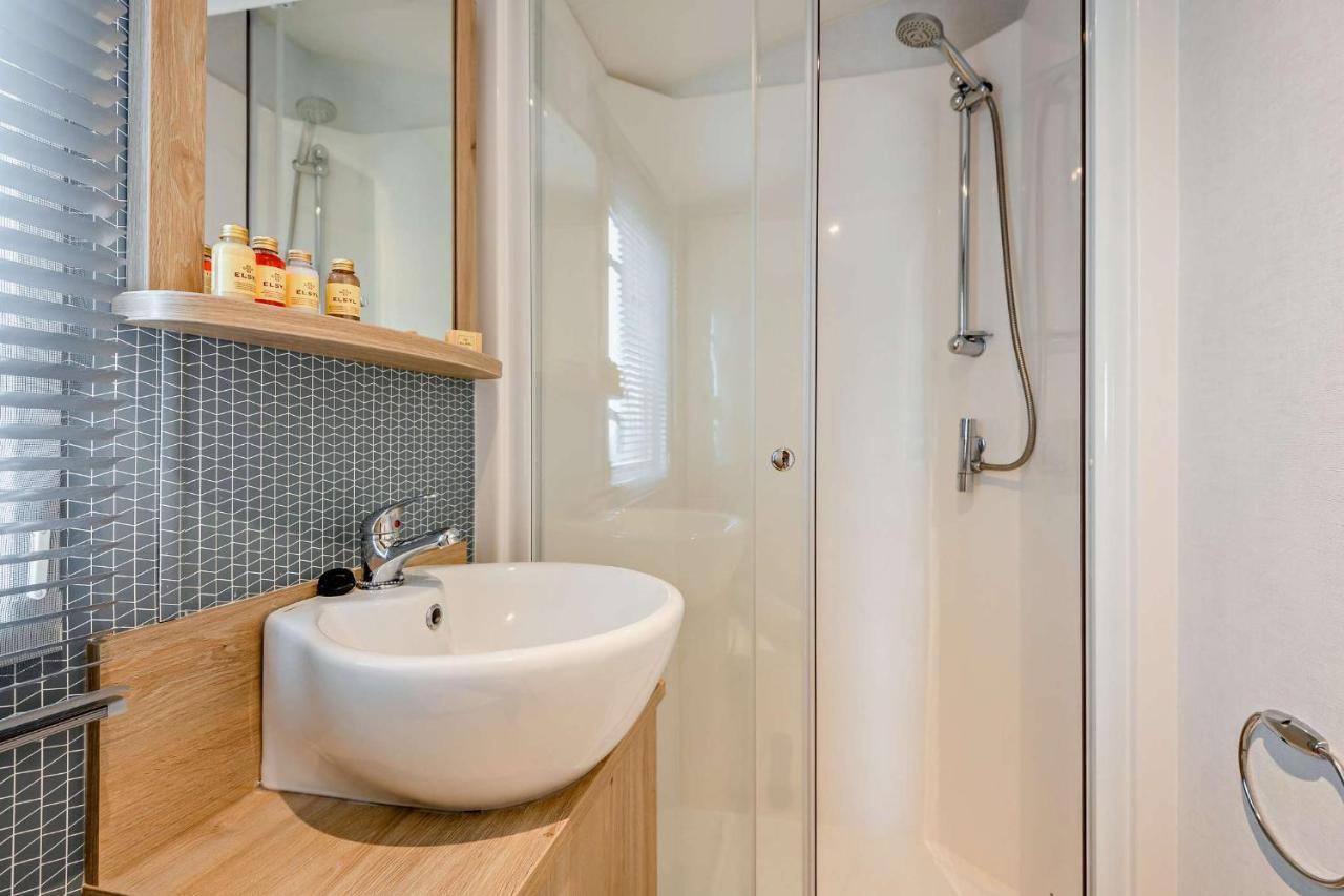 Sea La Vie Lodge, Rockley Park Holiday Park, Poole, Dorset Ngoại thất bức ảnh