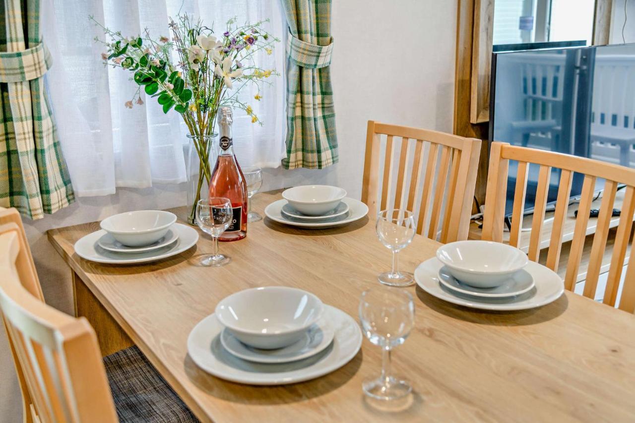 Sea La Vie Lodge, Rockley Park Holiday Park, Poole, Dorset Ngoại thất bức ảnh
