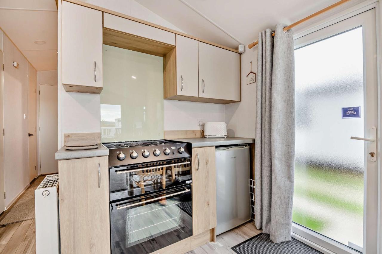Sea La Vie Lodge, Rockley Park Holiday Park, Poole, Dorset Ngoại thất bức ảnh